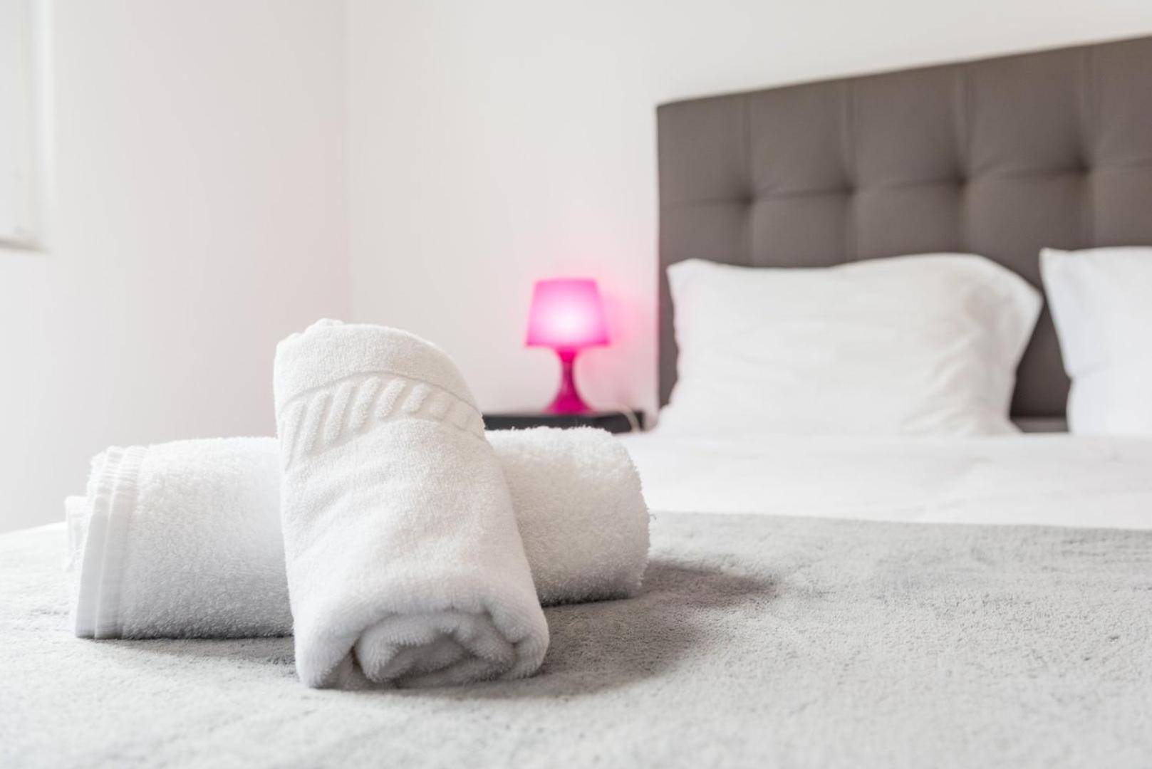 Guestready - Spacious Modern Stay In Porto Vila Nova de Gaia Exterior foto