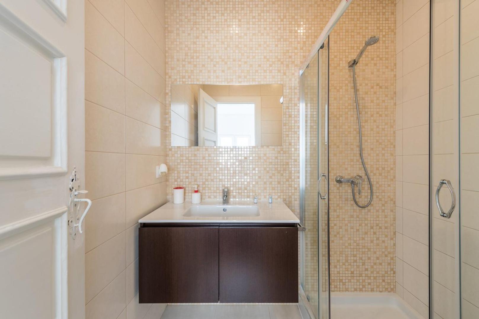 Guestready - Spacious Modern Stay In Porto Vila Nova de Gaia Exterior foto