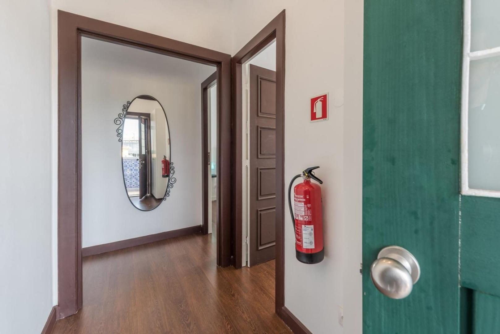 Guestready - Spacious Modern Stay In Porto Vila Nova de Gaia Exterior foto