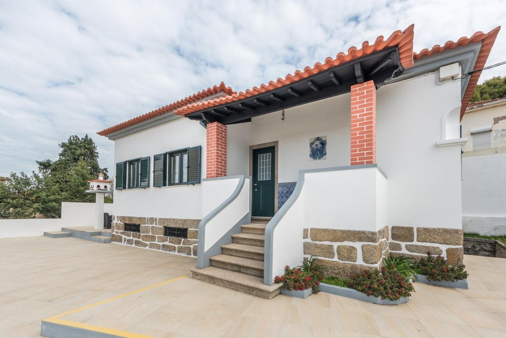 Guestready - Spacious Modern Stay In Porto Vila Nova de Gaia Exterior foto